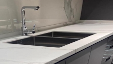 巖板——廚房臺面 、衛浴行業